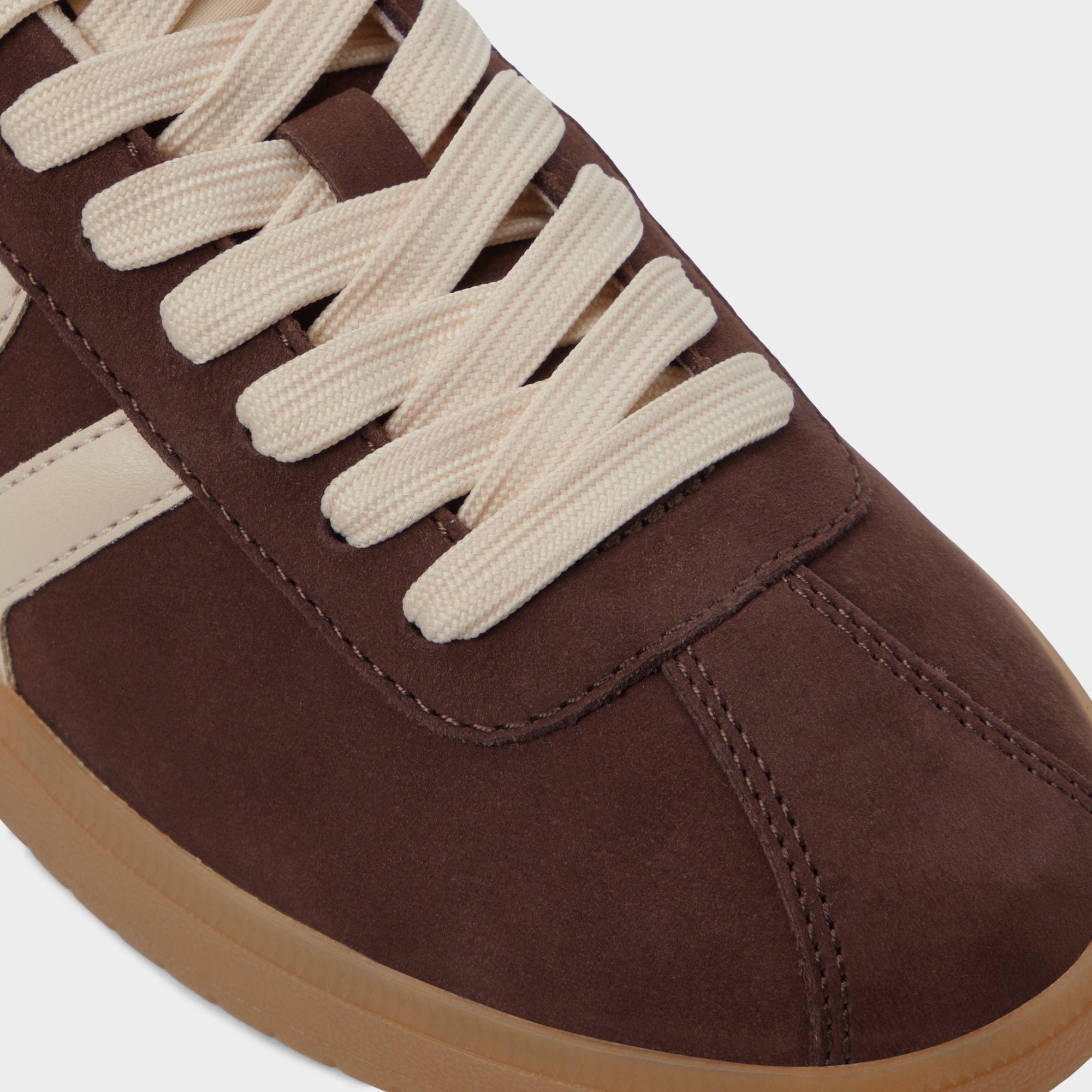 Chicsneaker
